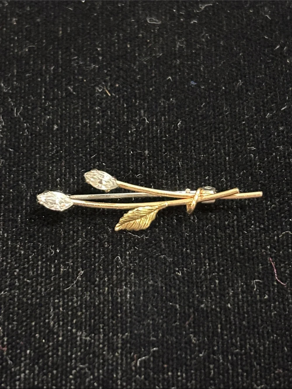 Krementz Dainty Tulip Brooch